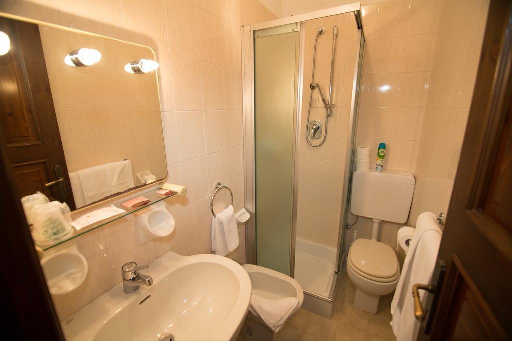 Hotel Edelweiss Limone Piemonte Værelse billede